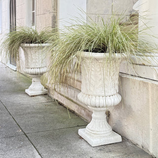 Planters & Urns