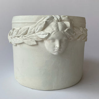 Laurel Leaves Planter